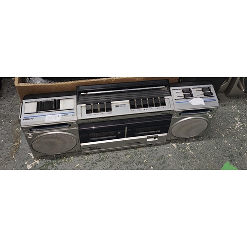 85A - philips ghetto blaster NO CABLE