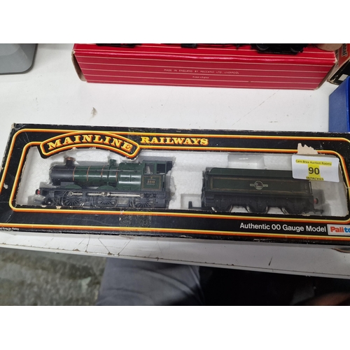 90 - Mainline 00 Gauge GWR Collett Class 2251 Steam Loco/Tender no 3210 0-6-0 Green