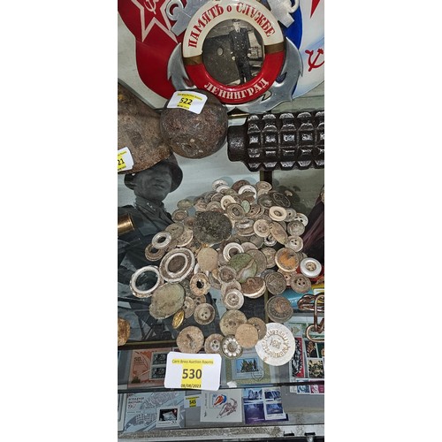 530 - WW2 button's mainly German