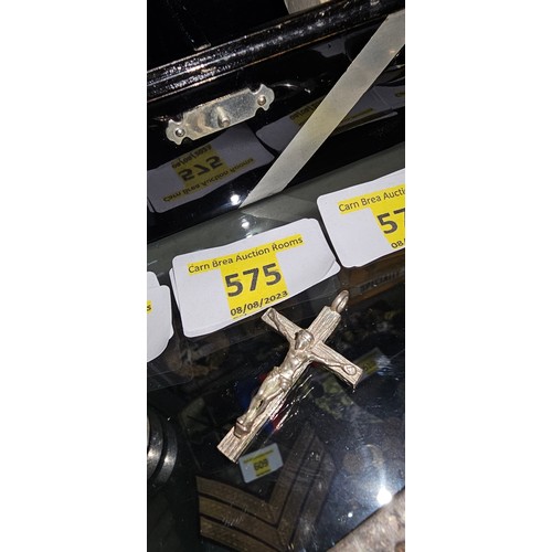 575 - Silver cross