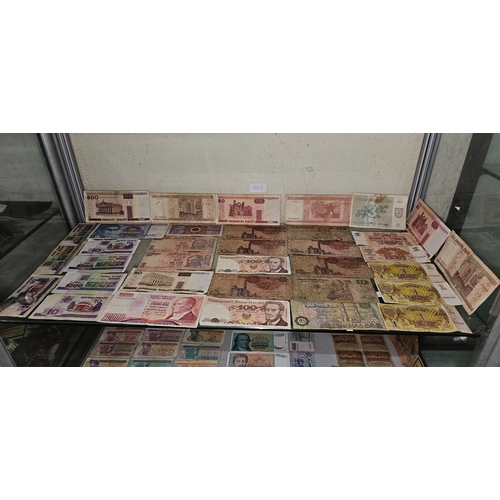 665 - Banknotes