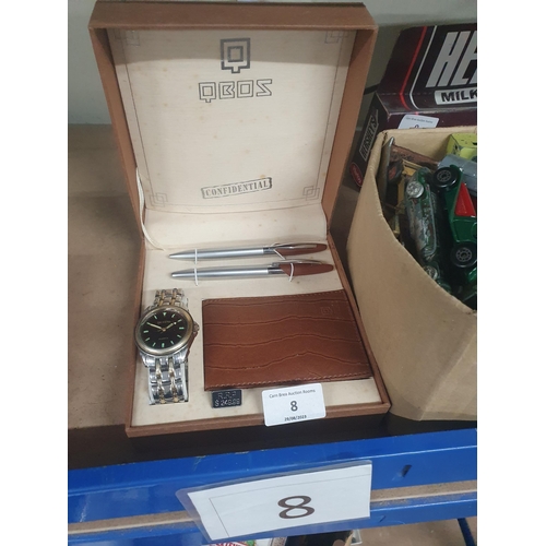 Lot 8         