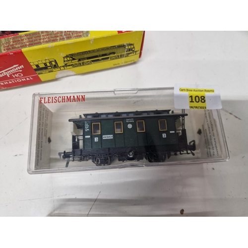 108 - Fleischmann IN Set Passenger Car DRG 5052 Gesupert Boxed