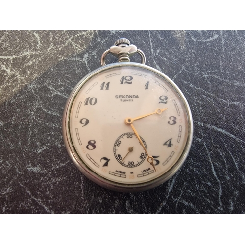 103 - Sekonda USSR pocket watch gwo with train design