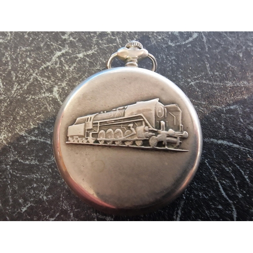 103 - Sekonda USSR pocket watch gwo with train design