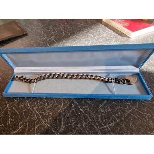 105 - 52g silver bracelet