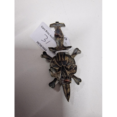 31a - SS Death Head badge