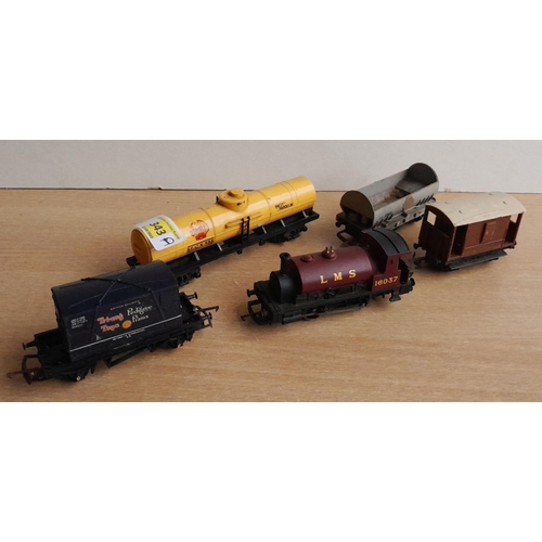 343A - Hornby OO Gauge LMS Locomotive No. 16037 & 4 Wagons