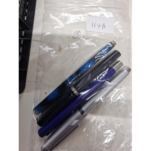 4A - Fountain pens parker etc