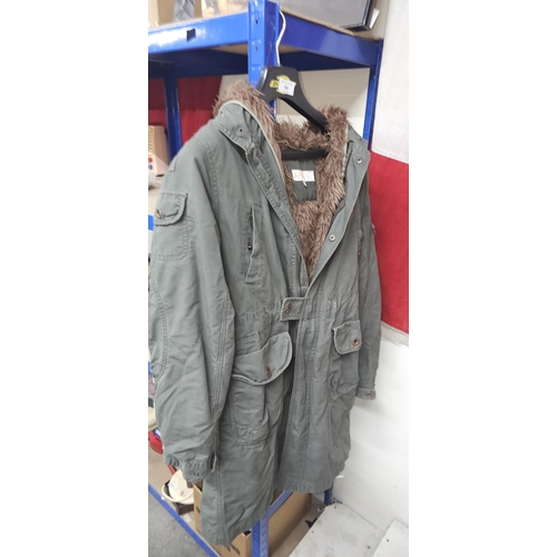 66 - o'neill parka jacket size medium