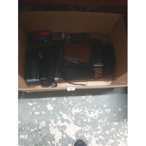 423 - box containing video cams, radio cb, mp3 etc