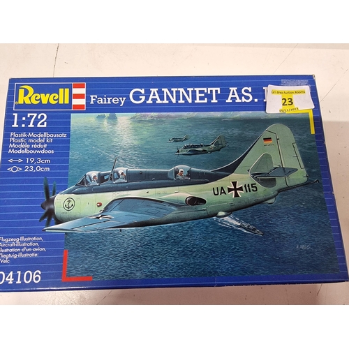 23 - Revell Gannet 1:72 Model Kit unstarted