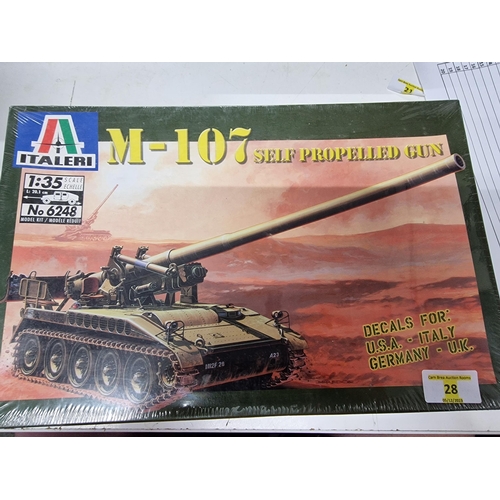 28 - Italeri M-107 tank 1/35 Model Kit sealed