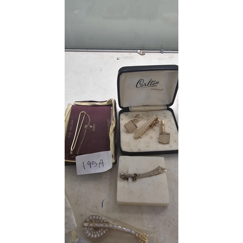 195A - carlton mother of pearl cufflink set & tie pin etc