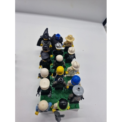 175A - Lego figures