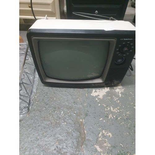 83A - OLD TV UNABLE TO POST