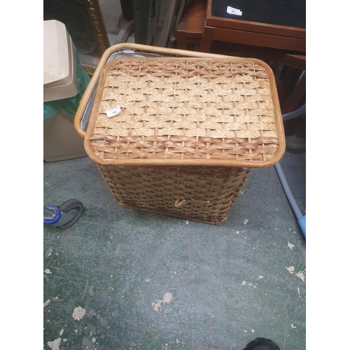 92 - Wicker laundry basket with lid