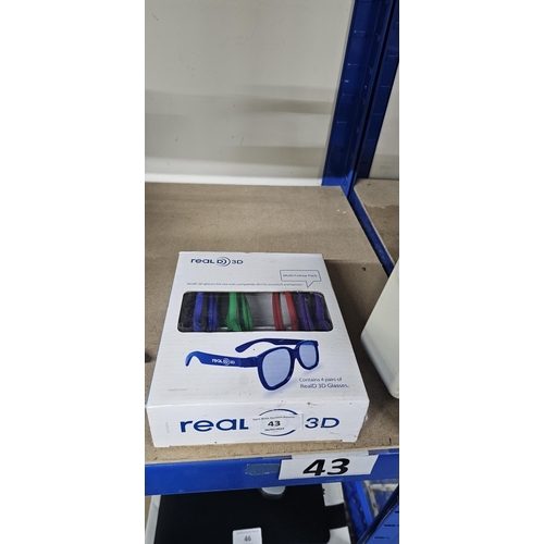 43 - pack of 3d glasses