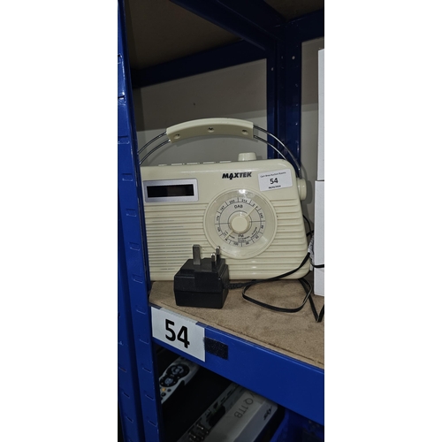 54 - majestic DAB radio