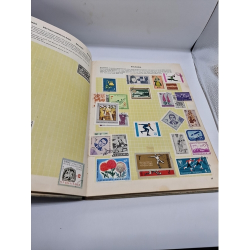 45 - Horizon book stamps