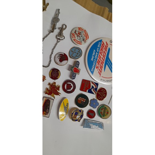 470 - Job lot of badges