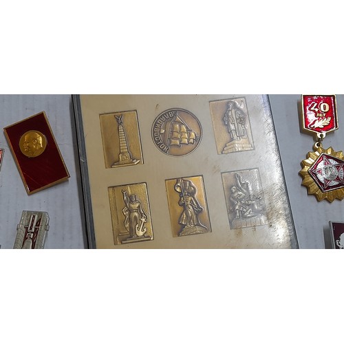 488 - Big lot of communist badges and medals