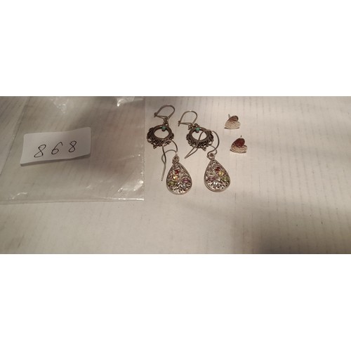 868 - Silver earrings