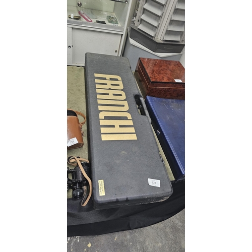 228 - GUN CASE NEEDS RELINING