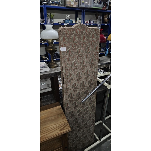 497A - Privacy screen