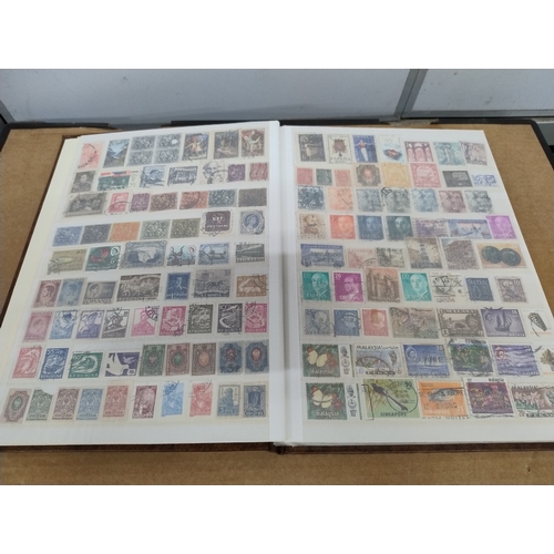 688 - Good selection of world stamps, 100% full album