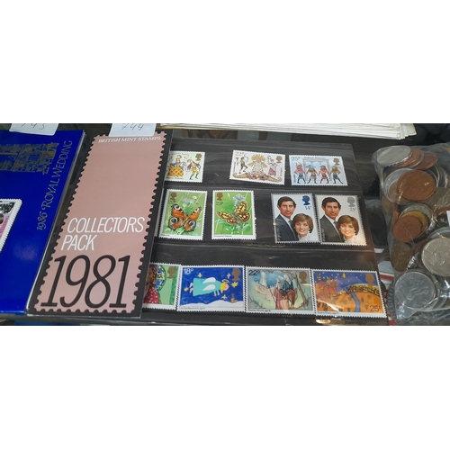 815 - Vintage stamps in collectors pack