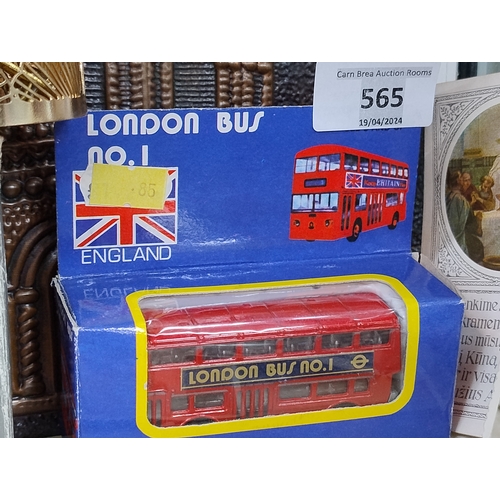 565 - London bus model