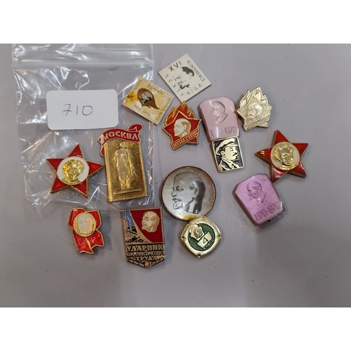 710 - Vintage badges with Lenin, some damaged