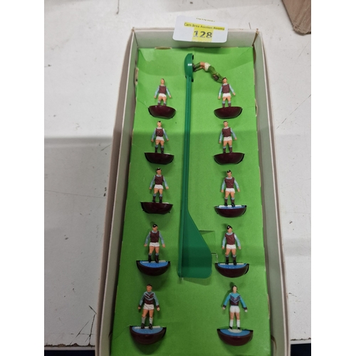 128 - Subbuteo team