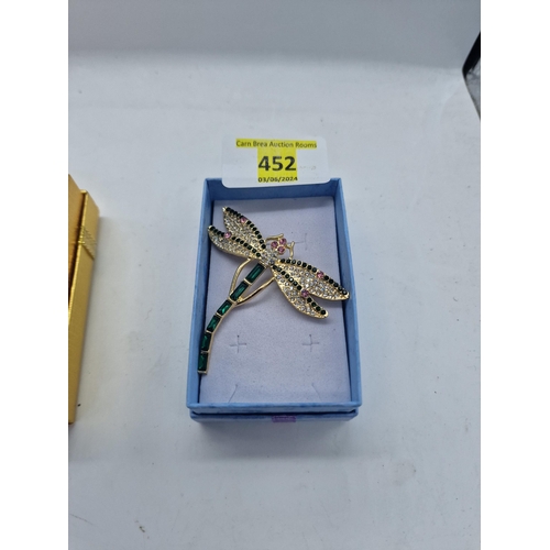 452 - dragon fly brooch