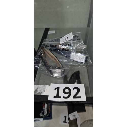 192 - ladies Wei Peng dual face quartz watch, new battery & 2 ladies quartz watches Next , Contact, all wa... 