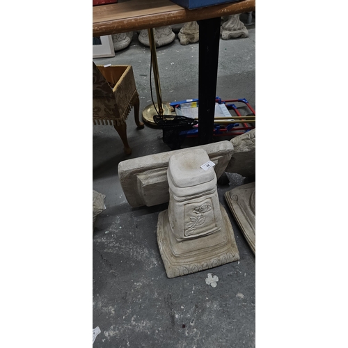 84 - classic bird bath, square adorned with a rose - concrete UNABLE TO POST