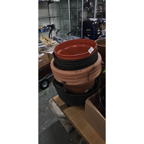 95 - 10 flower pots UNABLE TO POST