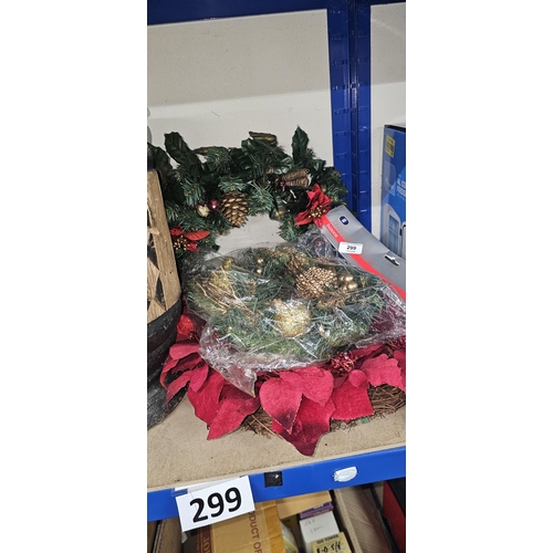 299 - 3 X XMAS WREATHS