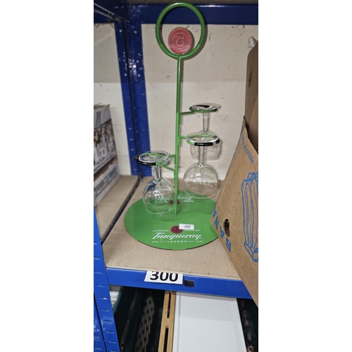 300 - TANQUERAY GIN GLASS DISPLAY HOLDER WITH GLASSES