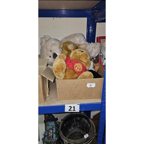 21 - BOX OF TEDDY'S & BUBBLEWANDS