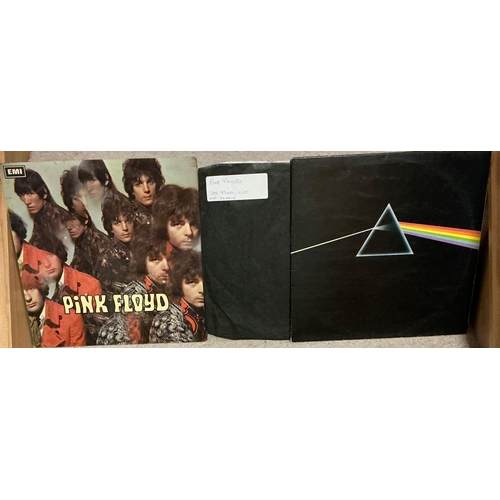 328 - 3 x Pink Floyd LPs - Pink Floyd; The Piper at the Gates of Dawn (Mono); Dark Side of the Moon; The F... 