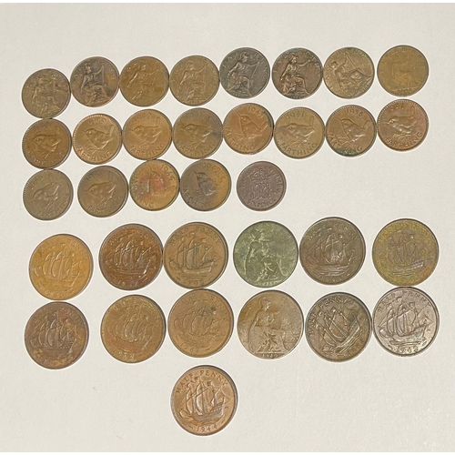 345A - Pre decimal coins. 33 in total. 13 Halfpennies, 1918, 1920, 1942, 1944, through to QE2.
20 Farthings... 