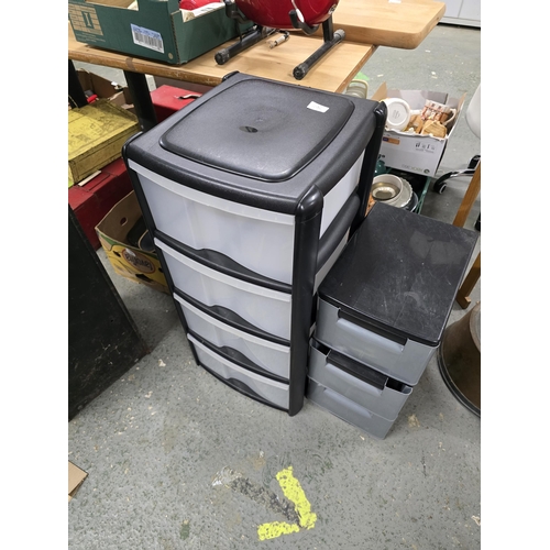 119A - 2 plastic sets draws