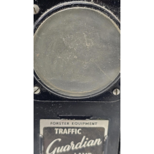 19 - Guardian Traffic Lamp ~ Forster Equipment ~ Green & Red Lenses ~ Police Light