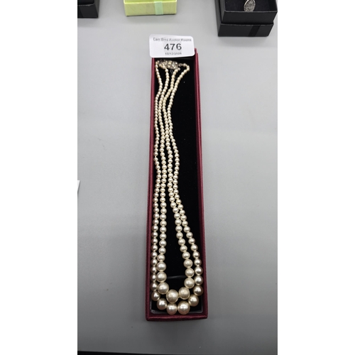 476 - 925 faux pearl necklace