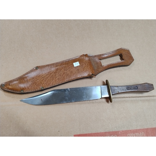 774 - Old hunting knife