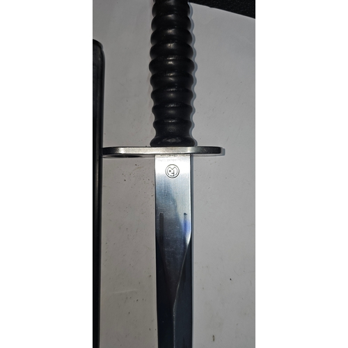 698 - Bayonet with scabbards, made in Switzerland