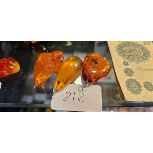 812 - Amber pendants