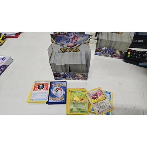 299 - Box Pokémon Cards